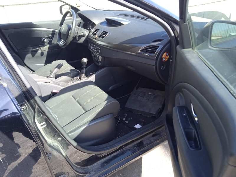 renault megane iii berlina 5 p del año 2013