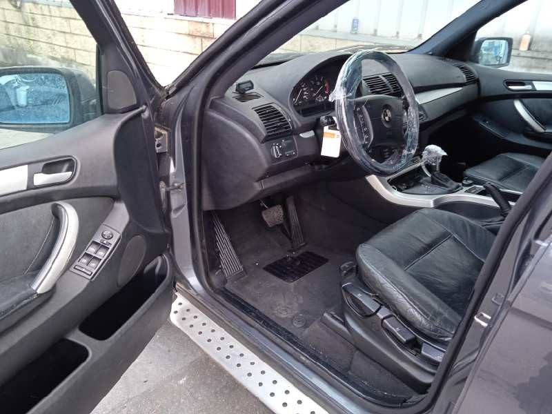 bmw x5 (e53) del año 2001