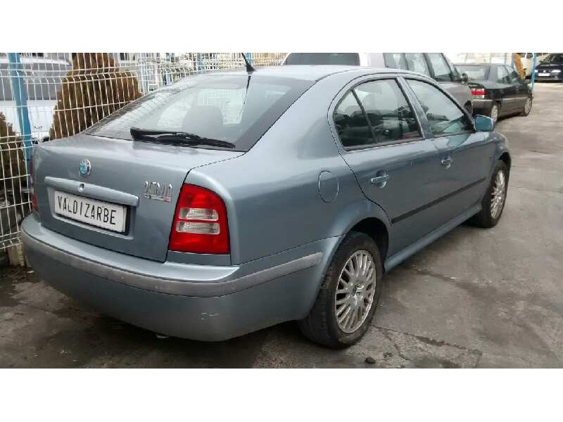 skoda octavia berlina (1u2) del año 2003