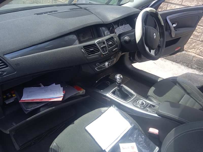 renault laguna grandtour iii del año 2009