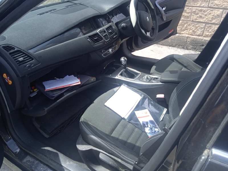 renault laguna grandtour iii del año 2009