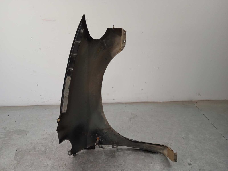 Recambio de aleta delantera izquierda para chrysler voyager (rg) 2.5 crd se referencia OEM IAM 5018445AA  