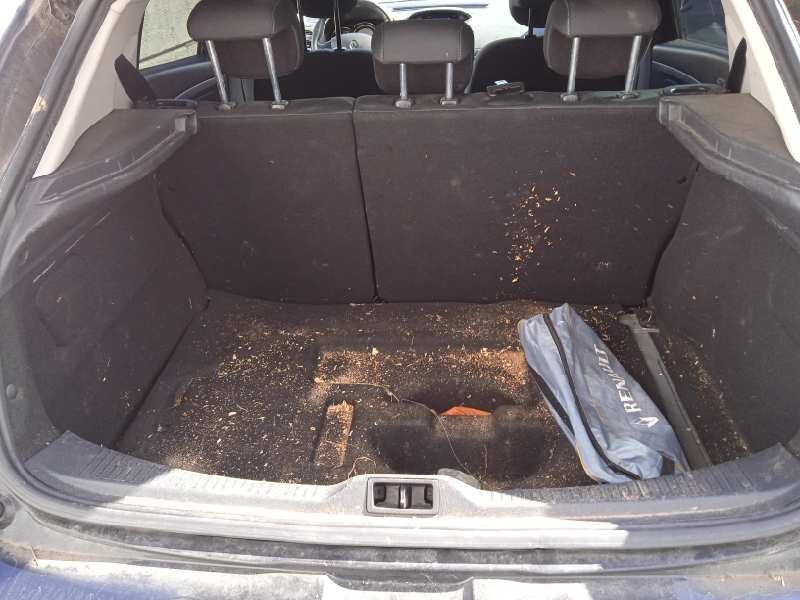 renault megane iii berlina 5 p del año 2013