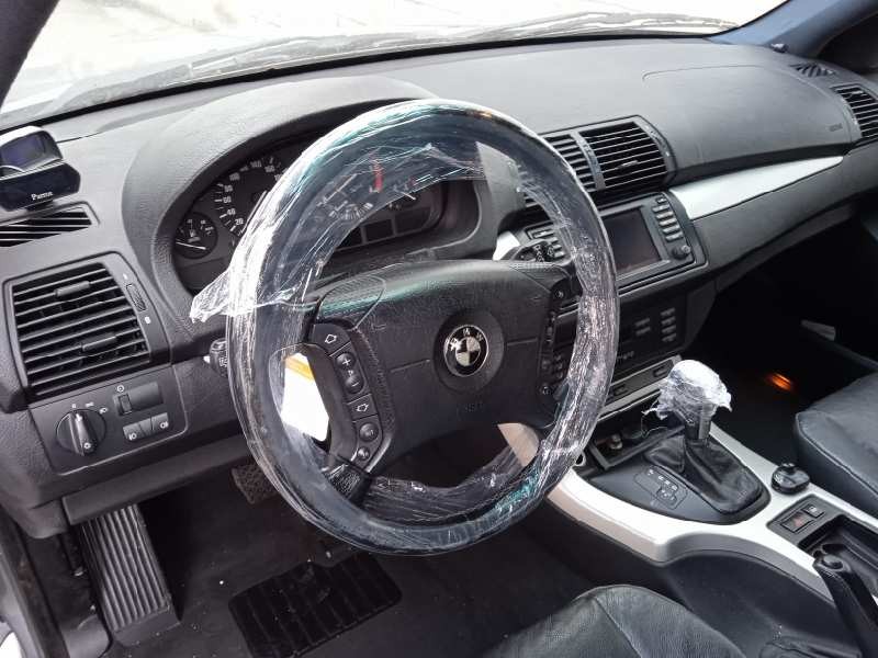 bmw x5 (e53) del año 2001