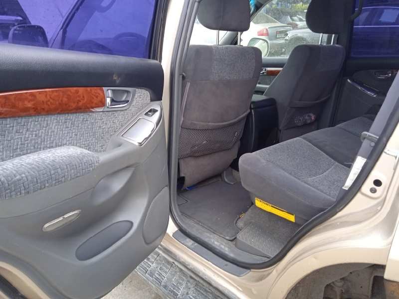 toyota land cruiser (j12) del año 2007