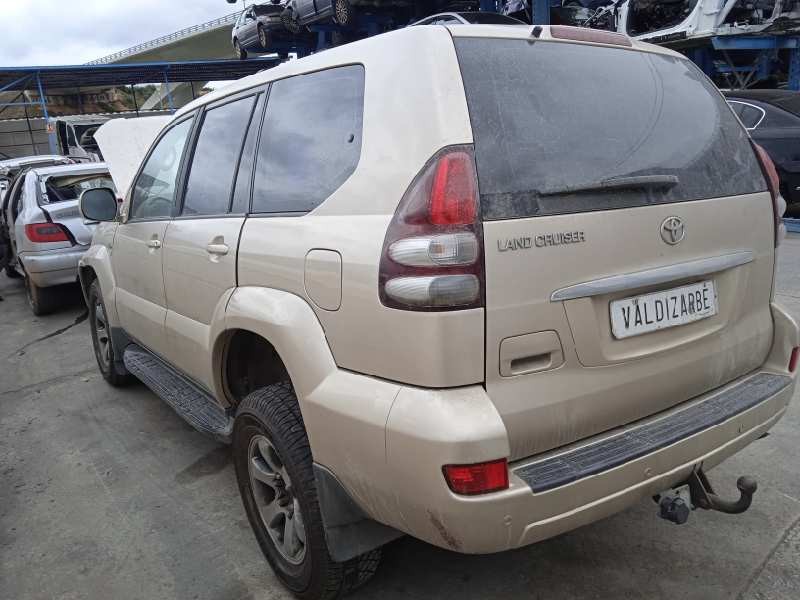 toyota land cruiser (j12) del año 2007
