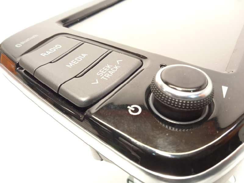 Recambio de pantalla multifuncion para hyundai i30 fastback n performance referencia OEM IAM 96550S0002PMP  