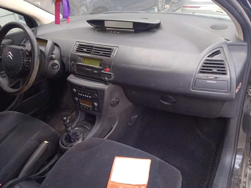 citroën c4 berlina del año 2006