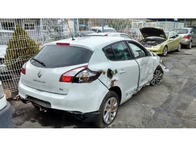 renault megane iii berlina 5 p del año 2015