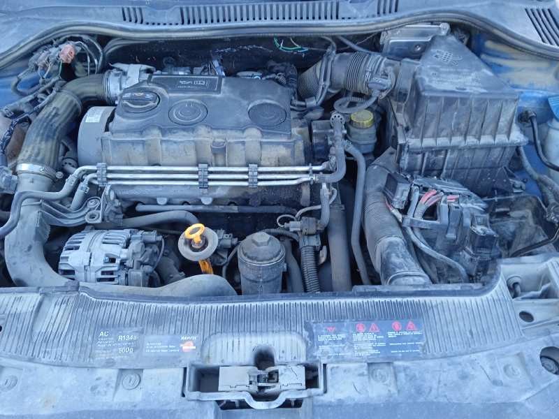 seat ibiza (6j5) del año 2008