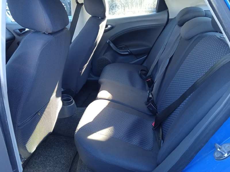 seat ibiza (6j5) del año 2008