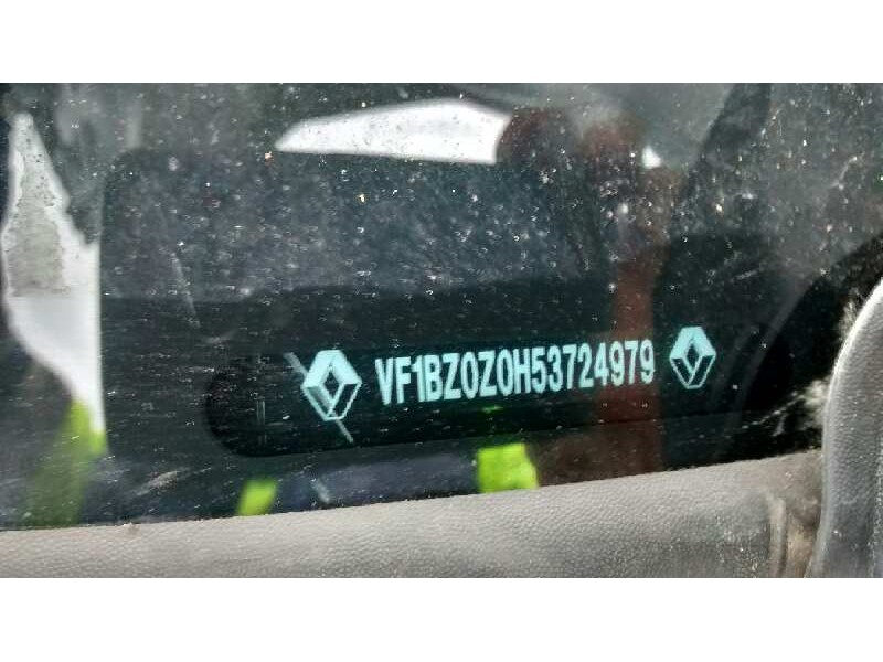 renault megane iii berlina 5 p del año 2015