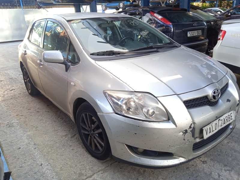 toyota auris del año 2009