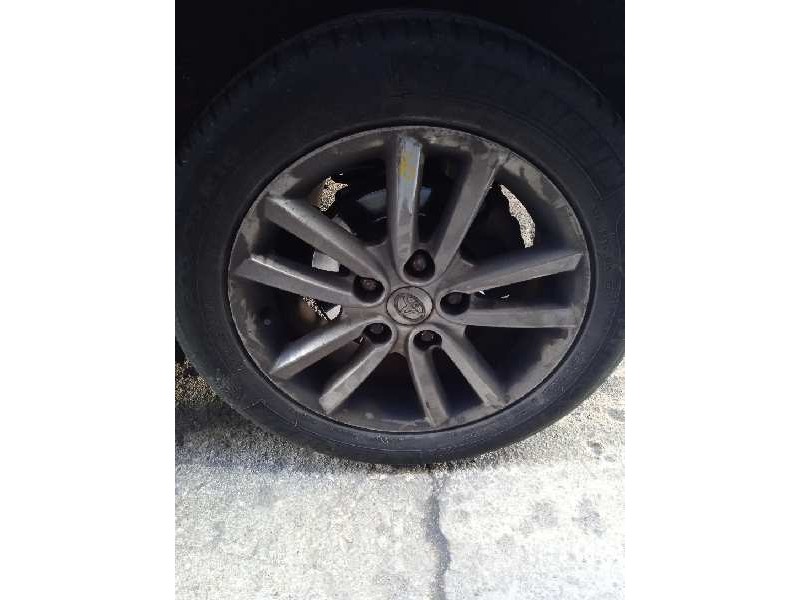 toyota auris del año 2009