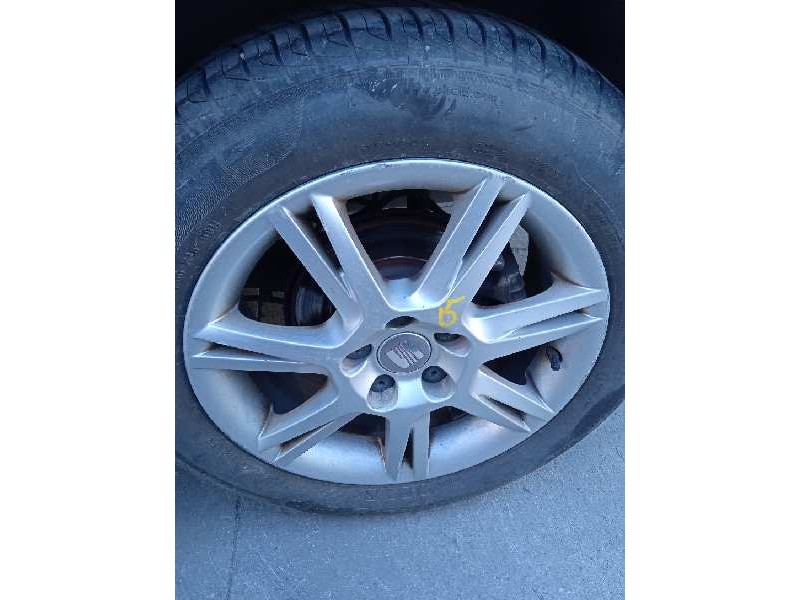 seat ibiza (6j5) del año 2008