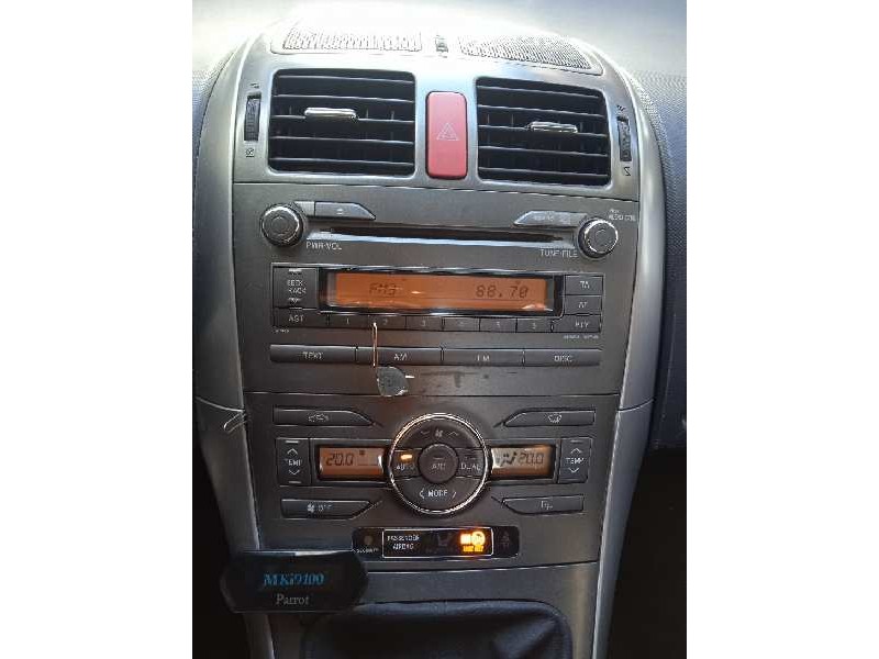 toyota auris del año 2009