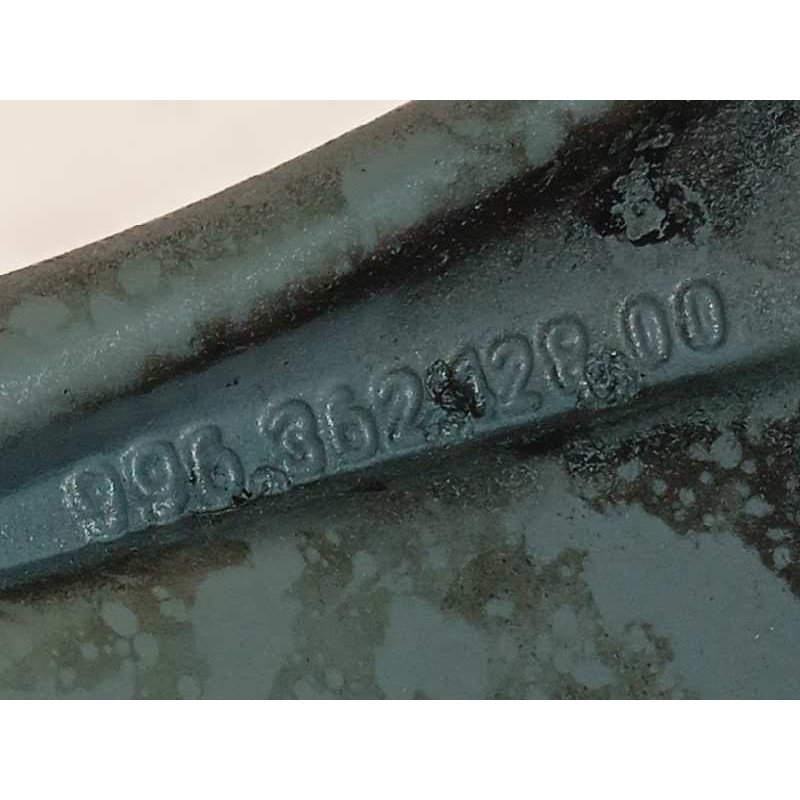 Recambio de llanta para porsche 911 (typ 996) carrera 4 coupe referencia OEM IAM 99636212800  