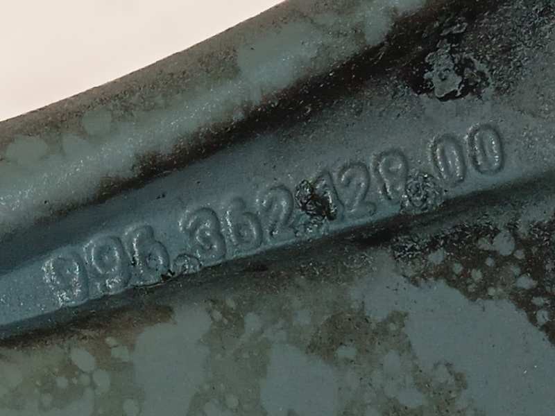 Recambio de llanta para porsche 911 (typ 996) carrera 4 coupe referencia OEM IAM 99636212800  