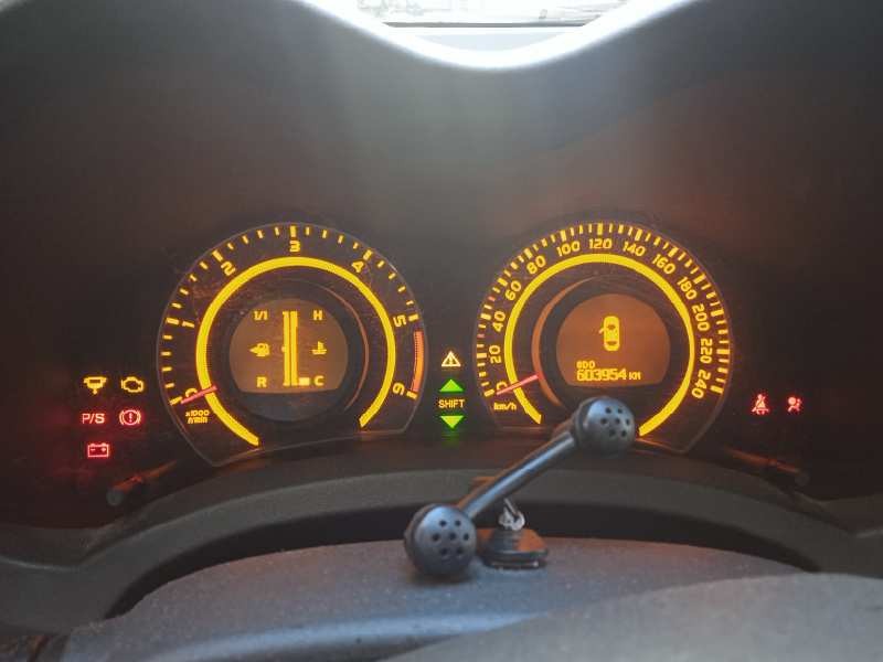 toyota auris del año 2009