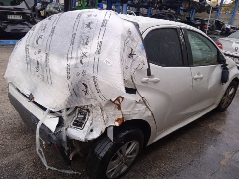 toyota yaris (ksp211 del año 2022