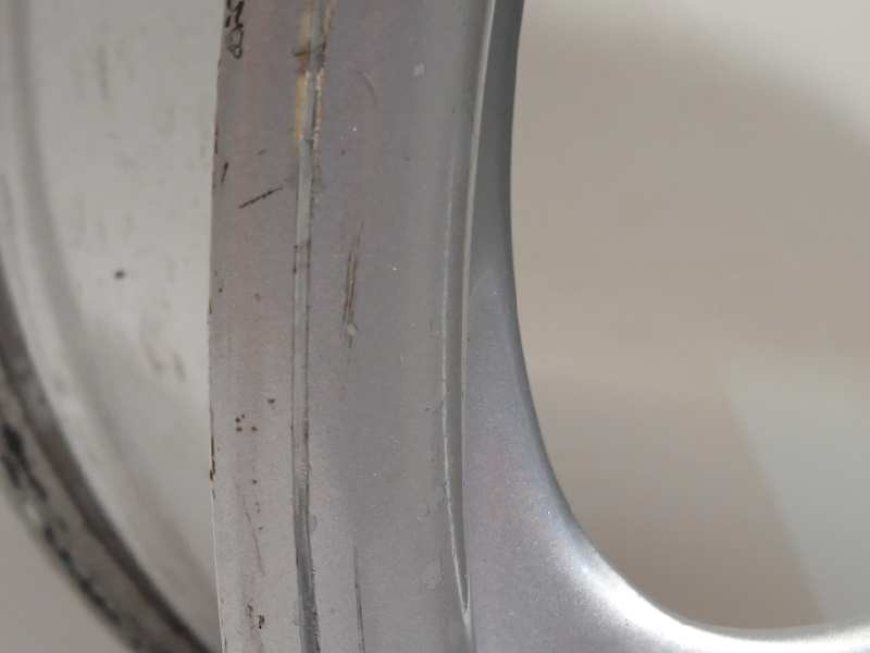 Recambio de llanta para porsche 911 (typ 996) carrera 4 coupe referencia OEM IAM 99636212800  