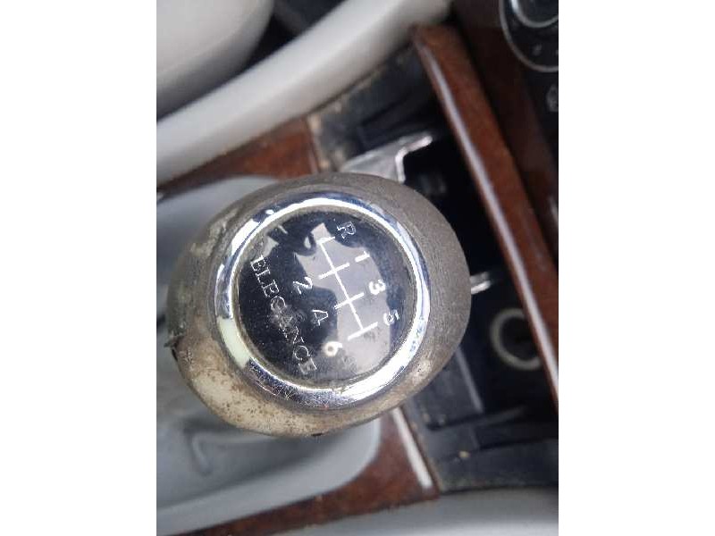 mercedes-benz clase c (w203) berlina del año 2004