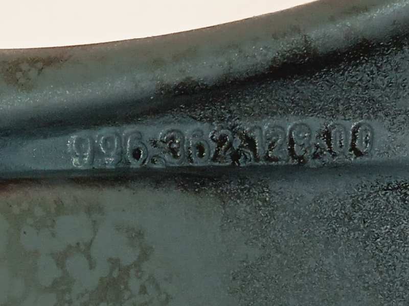 Recambio de llanta para porsche 911 (typ 996) carrera 4 coupe referencia OEM IAM 99636212800  