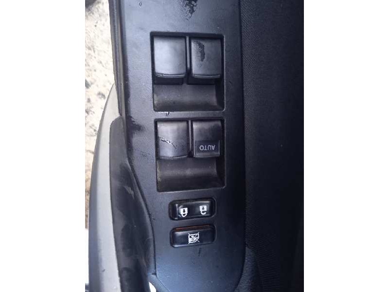 toyota auris touring sports (e18) del año 2014