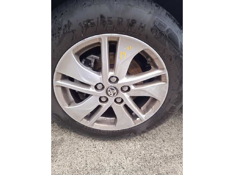 toyota yaris (ksp211 del año 2022