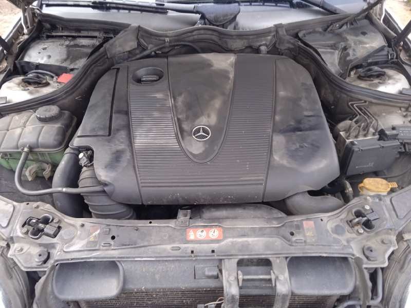 mercedes-benz clase c (w203) berlina del año 2004