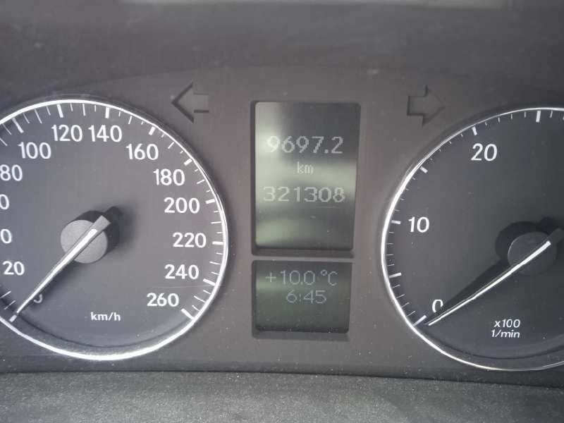 mercedes-benz clase c (w203) berlina del año 2004