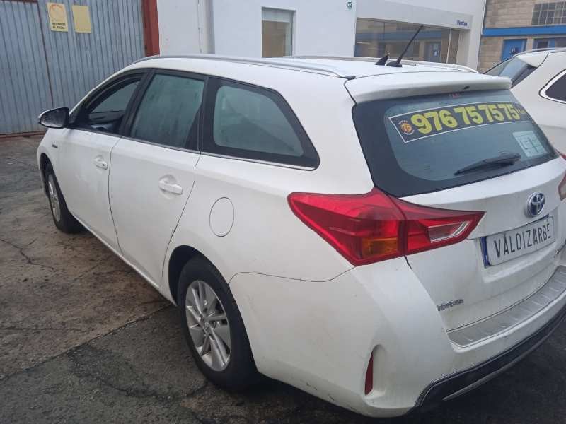 toyota auris touring sports (e18) del año 2014
