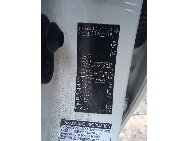 toyota auris touring sports (e18) del año 2014