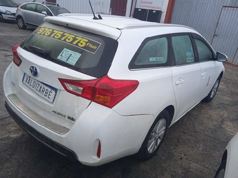 toyota auris touring sports (e18) del año 2014