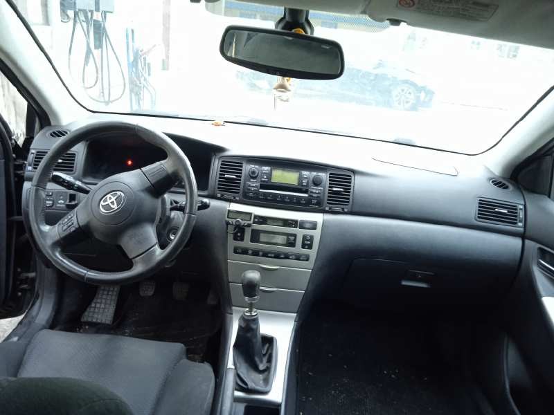 toyota corolla (e12) del año 2005