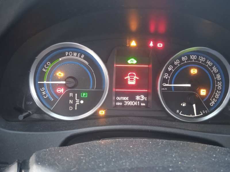 toyota auris touring sports (e18) del año 2014