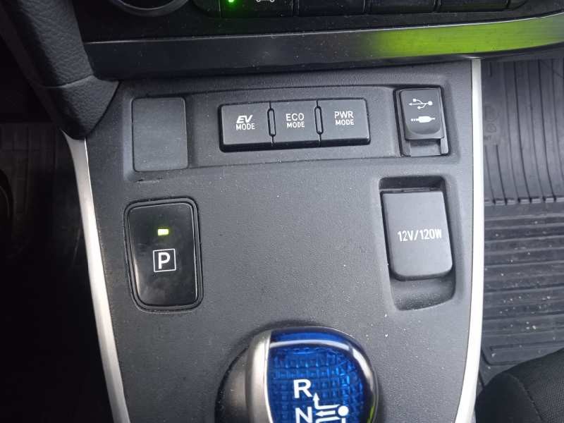 toyota auris touring sports (e18) del año 2014