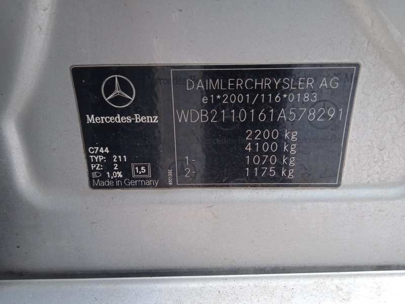 mercedes-benz clase e (w211) berlina del año 2004
