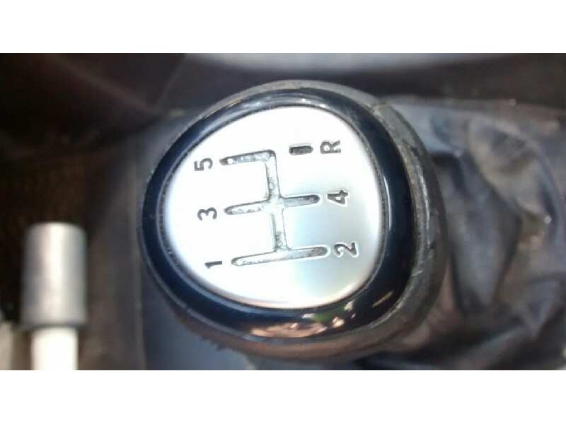 saab 9-3 berlina del año 2004