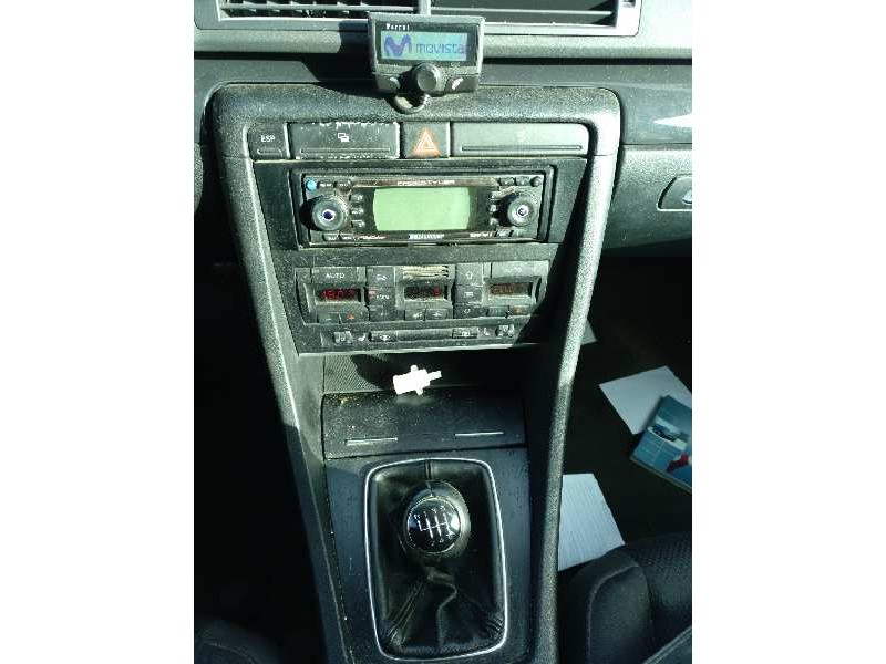 audi a4 berlina (8e) del año 2001