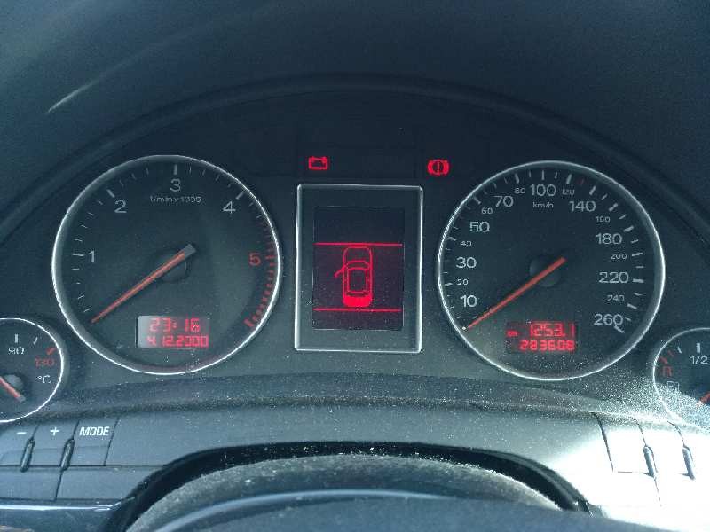 audi a4 berlina (8e) del año 2001