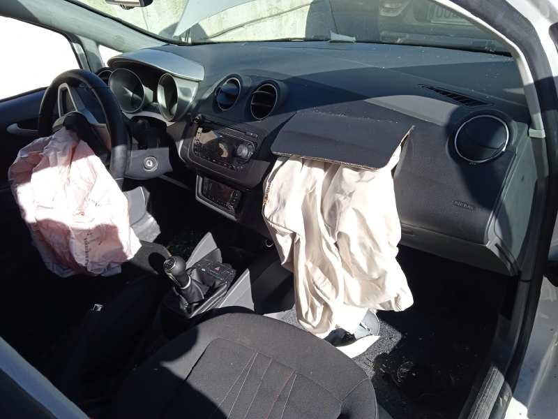 seat ibiza (6j5) del año 2011