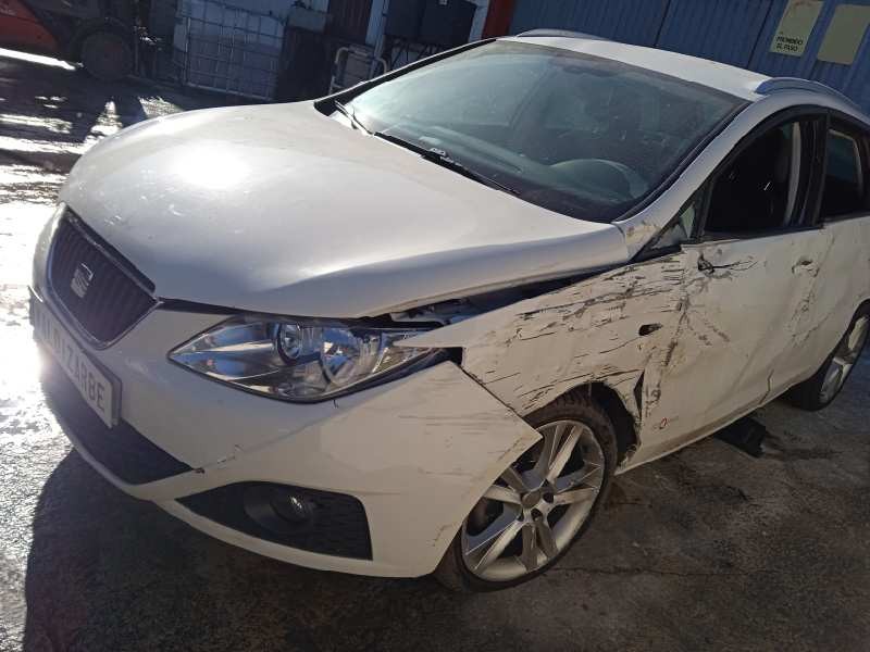seat ibiza (6j5) del año 2011