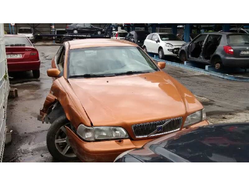 volvo c70 coupe del año 2002