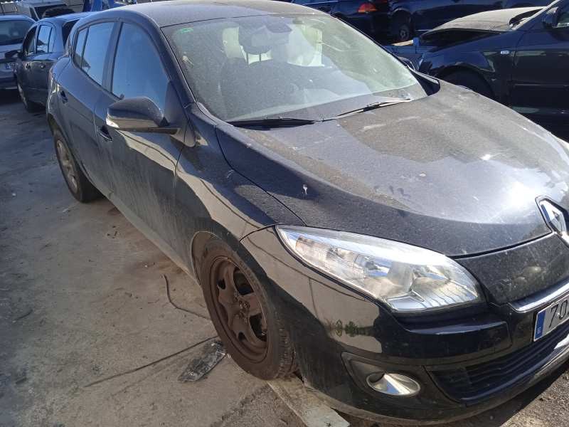 renault megane iii berlina 5 p del año 2012