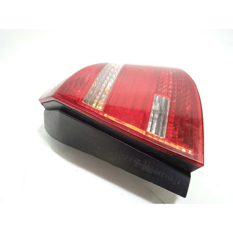 Recambio de piloto trasero derecho para bmw serie 1 berlina (e81/e87) 118d referencia OEM IAM 7164956  63217164956