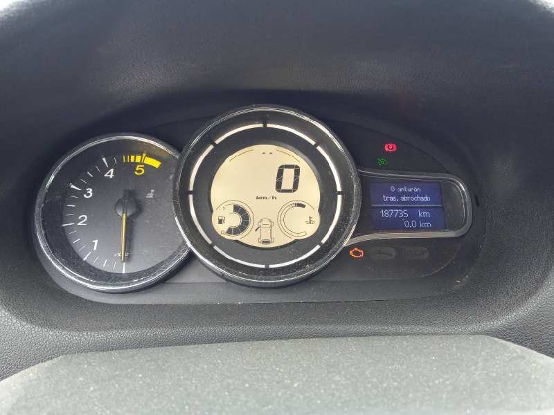 renault megane iii berlina 5 p del año 2015