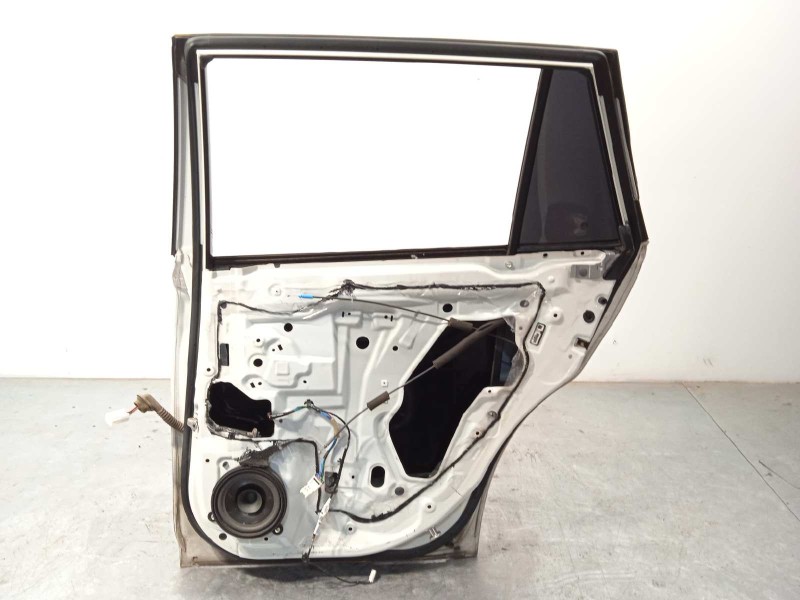 Recambio de puerta trasera derecha para subaru legacy lim. b14 limited referencia OEM IAM 60409AJ1009P  