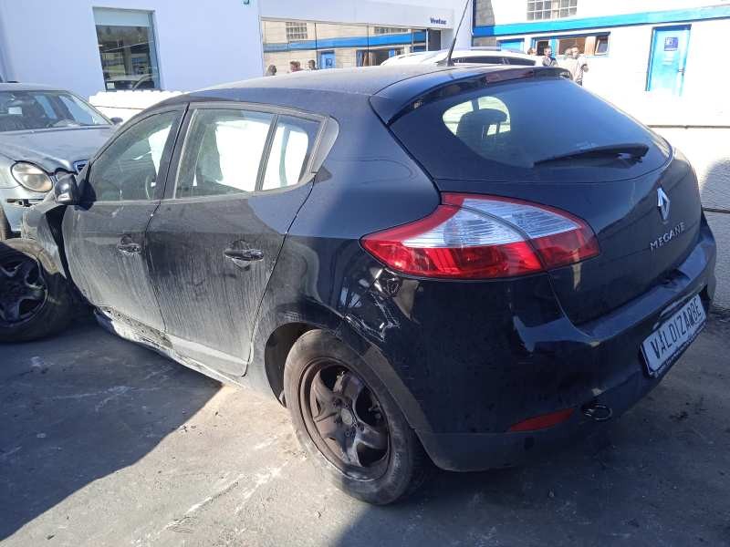 renault megane iii berlina 5 p del año 2012