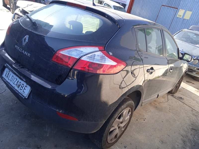 renault megane iii berlina 5 p del año 2012